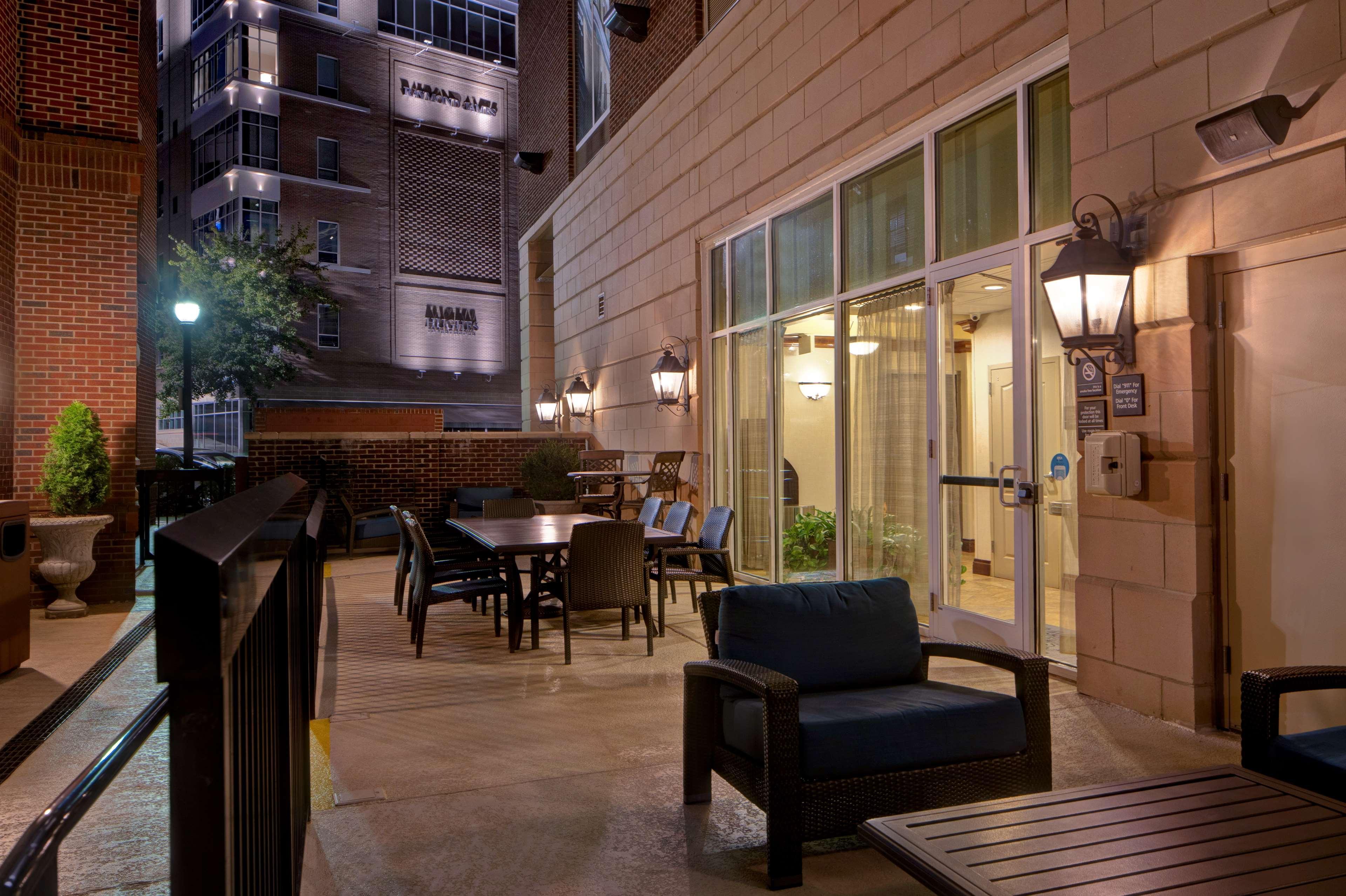 Hampton Inn&Suites Greenville-Downtown-Riverplace Buitenkant foto