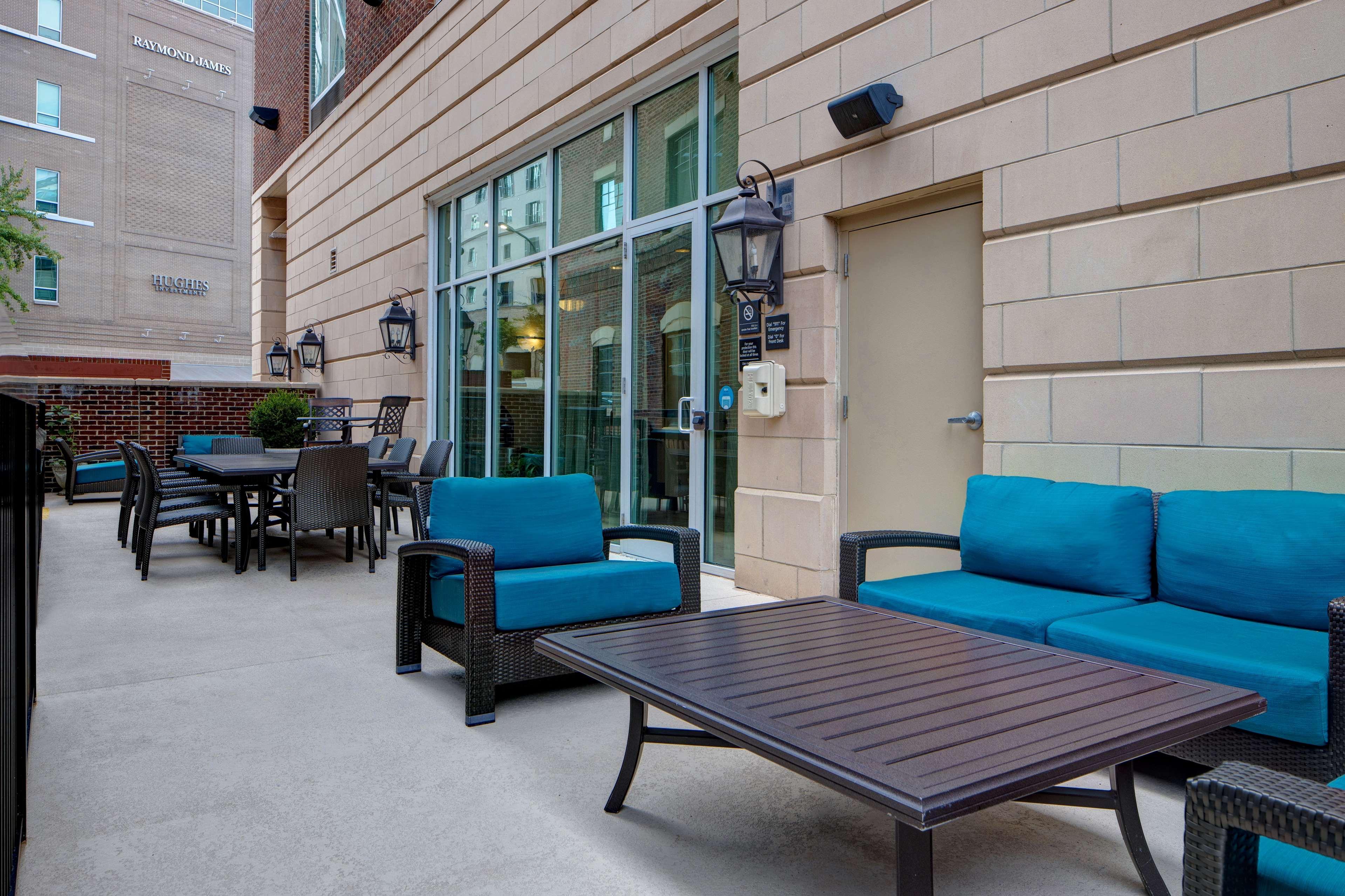 Hampton Inn&Suites Greenville-Downtown-Riverplace Buitenkant foto