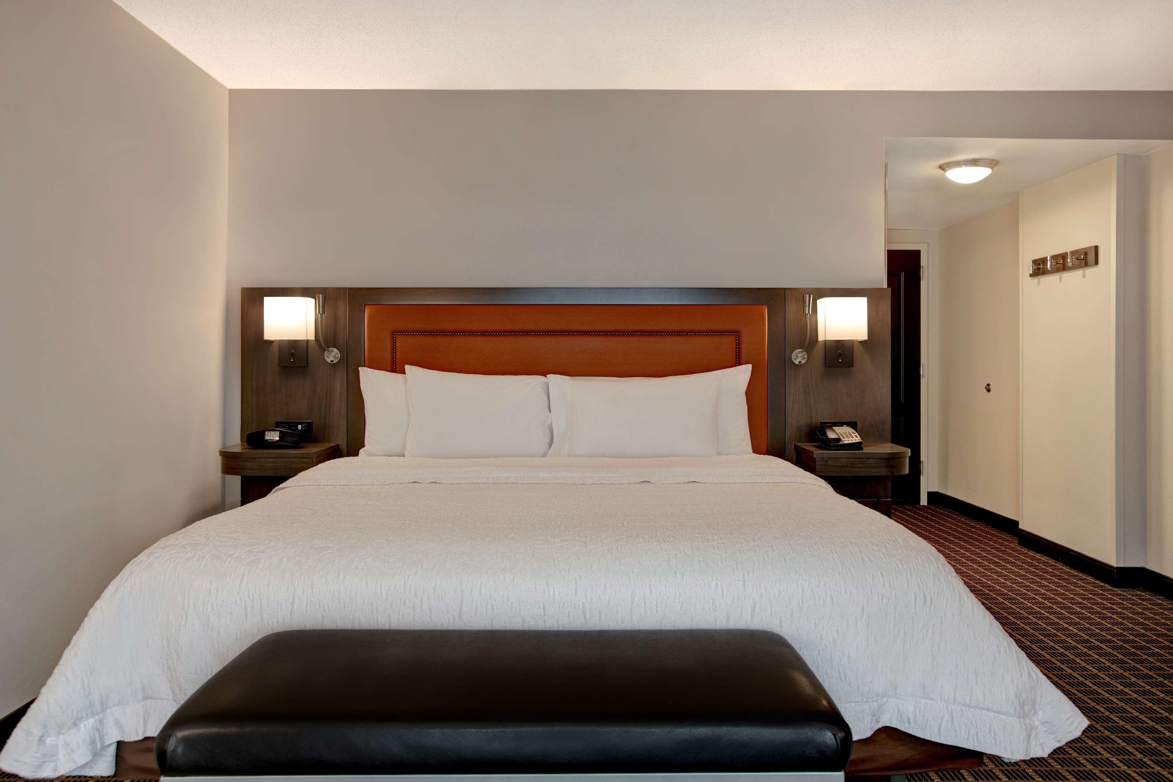 Hampton Inn&Suites Greenville-Downtown-Riverplace Buitenkant foto