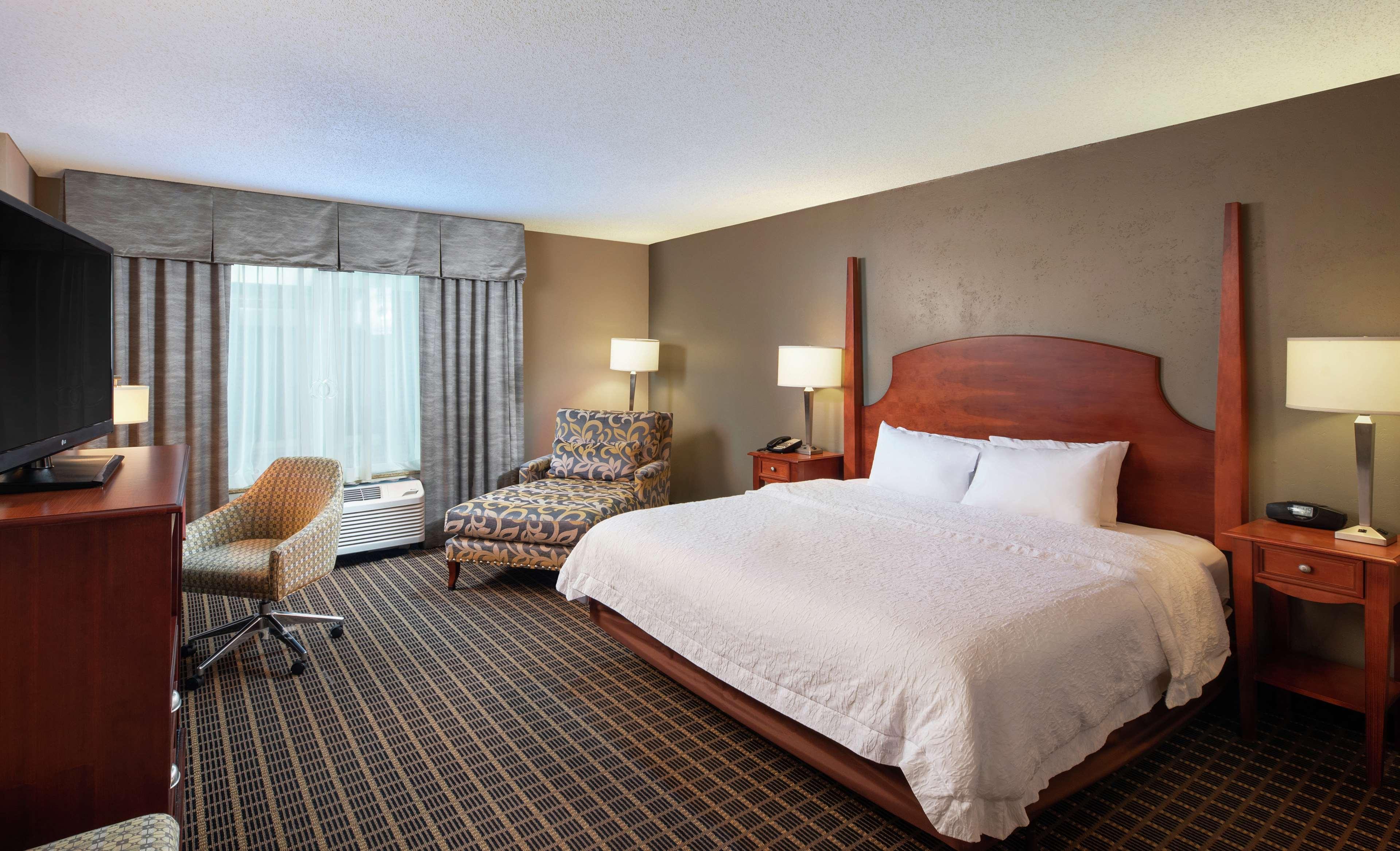 Hampton Inn&Suites Greenville-Downtown-Riverplace Buitenkant foto