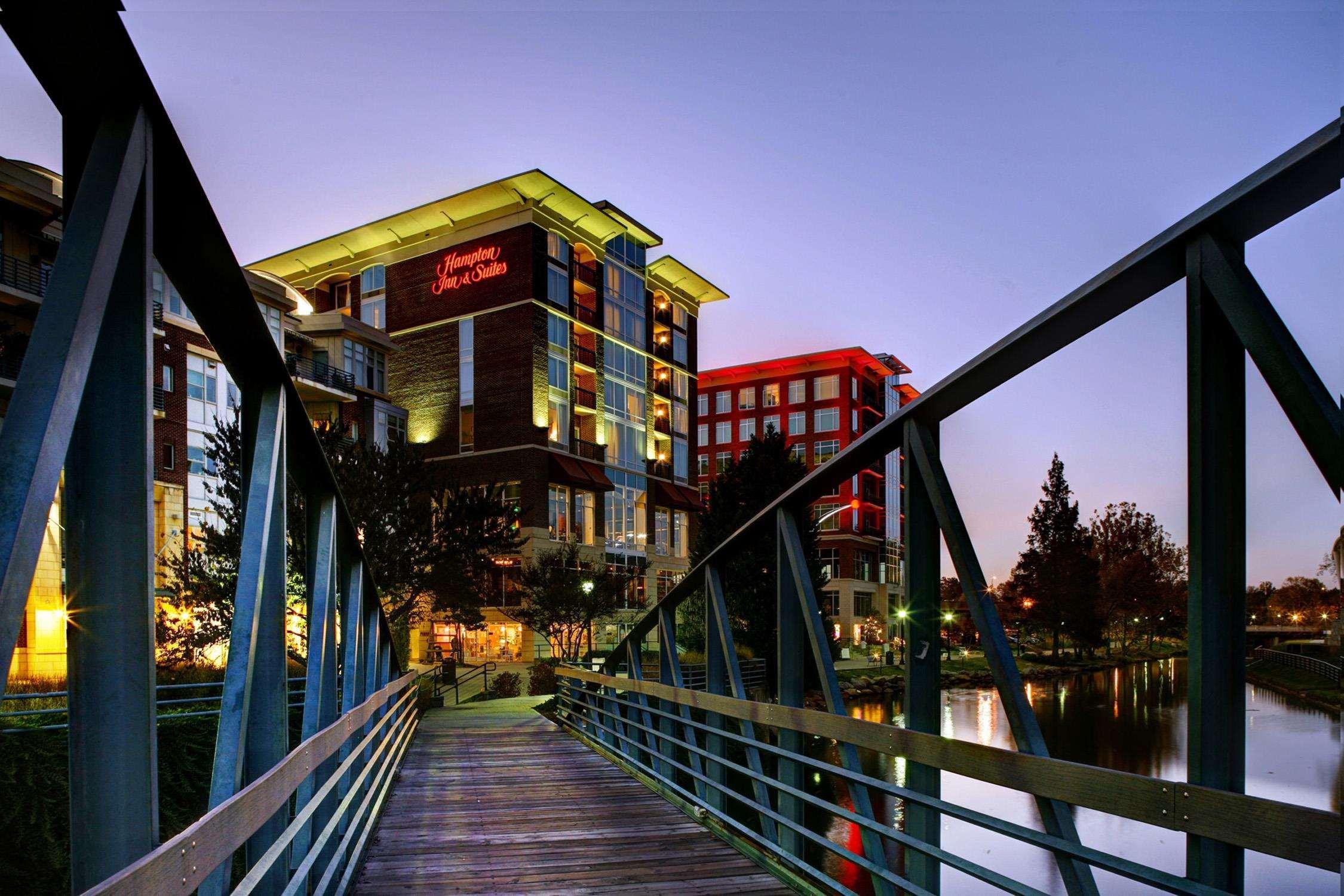 Hampton Inn&Suites Greenville-Downtown-Riverplace Buitenkant foto