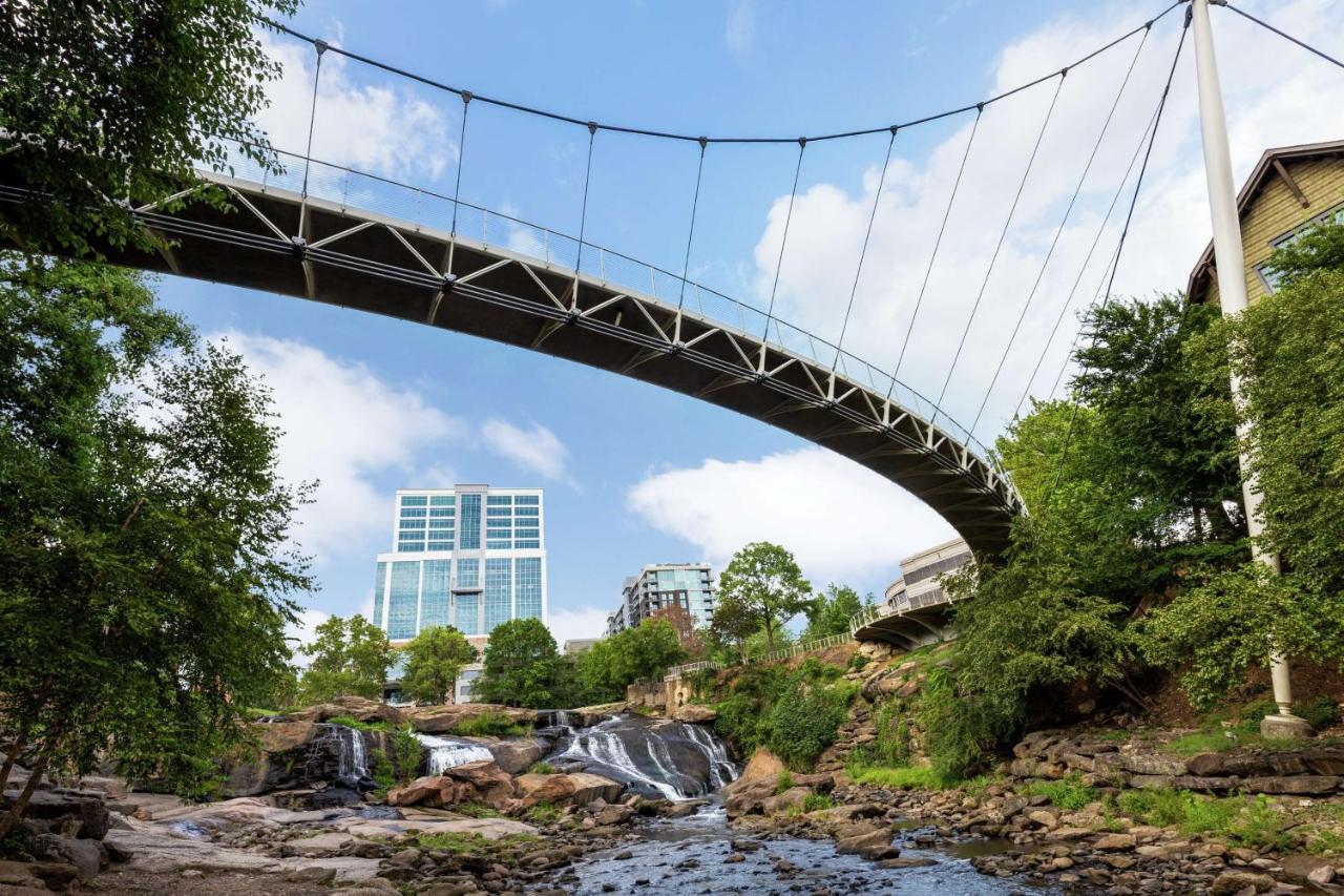 Hampton Inn&Suites Greenville-Downtown-Riverplace Buitenkant foto