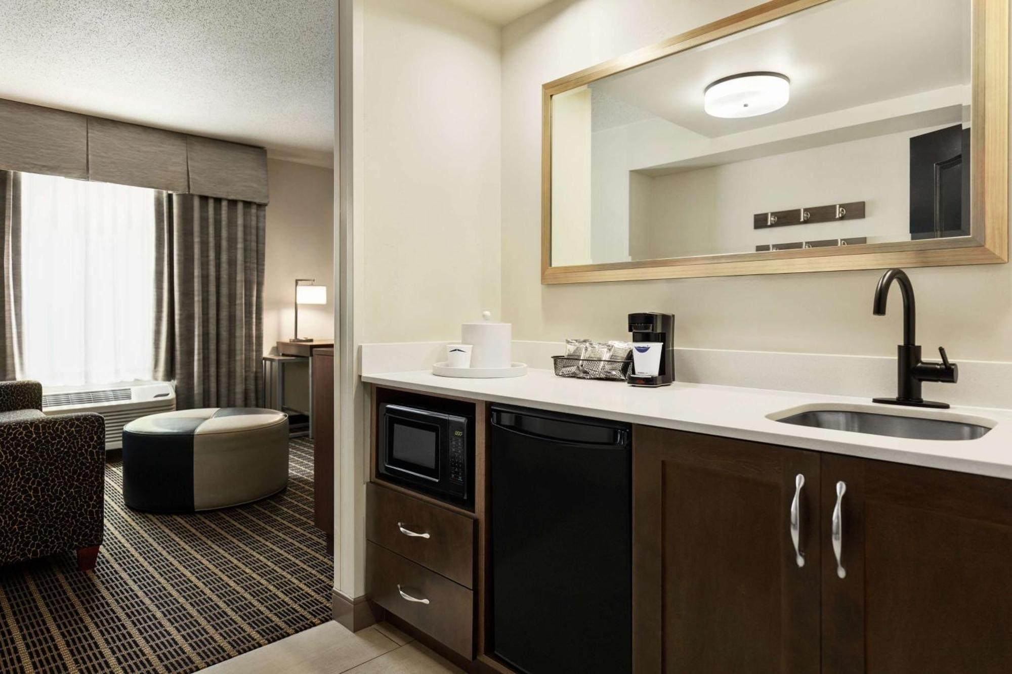Hampton Inn&Suites Greenville-Downtown-Riverplace Buitenkant foto