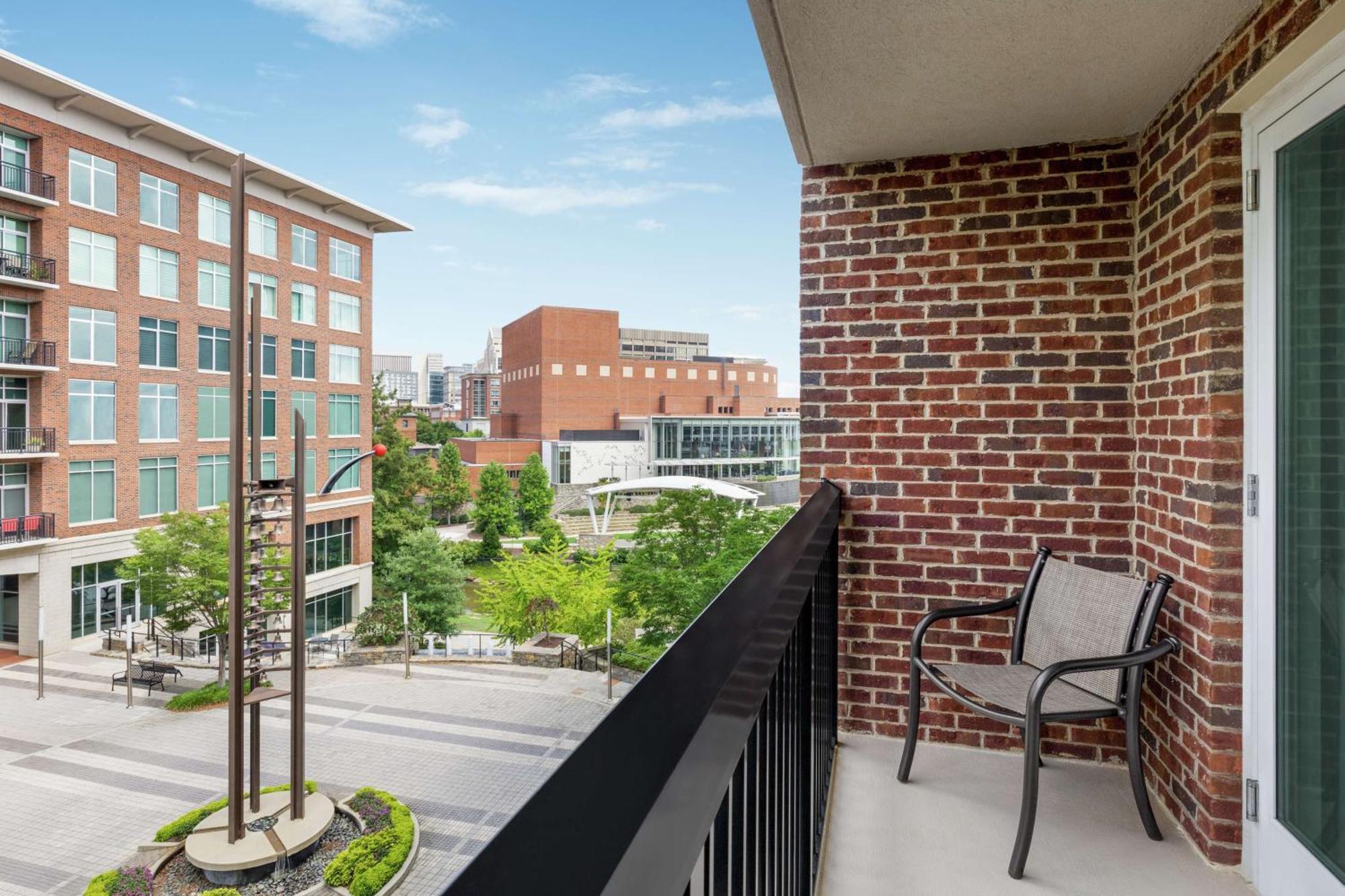 Hampton Inn&Suites Greenville-Downtown-Riverplace Buitenkant foto